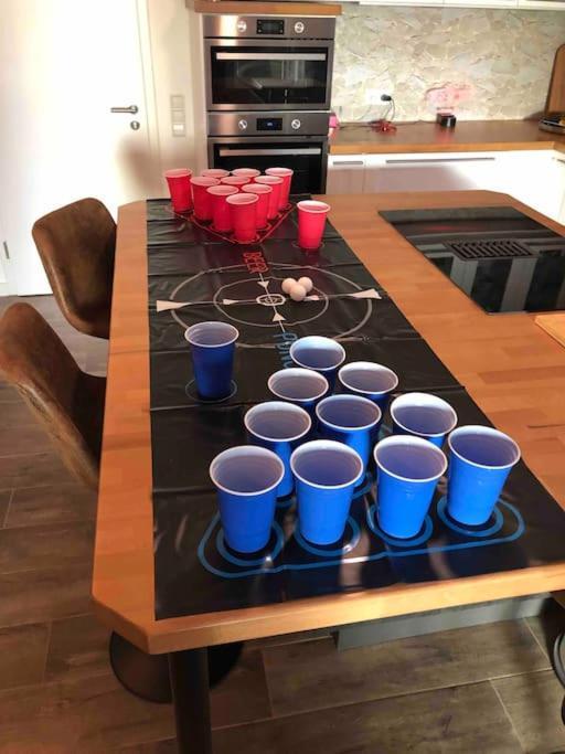 Stylisches Maybach Appartement Mit Terrasse Fuer 5 Personen, 5 Betten, Grosse Kochinsel, Homeoffice Mit 250Mbit Wlan Aidlingen Εξωτερικό φωτογραφία