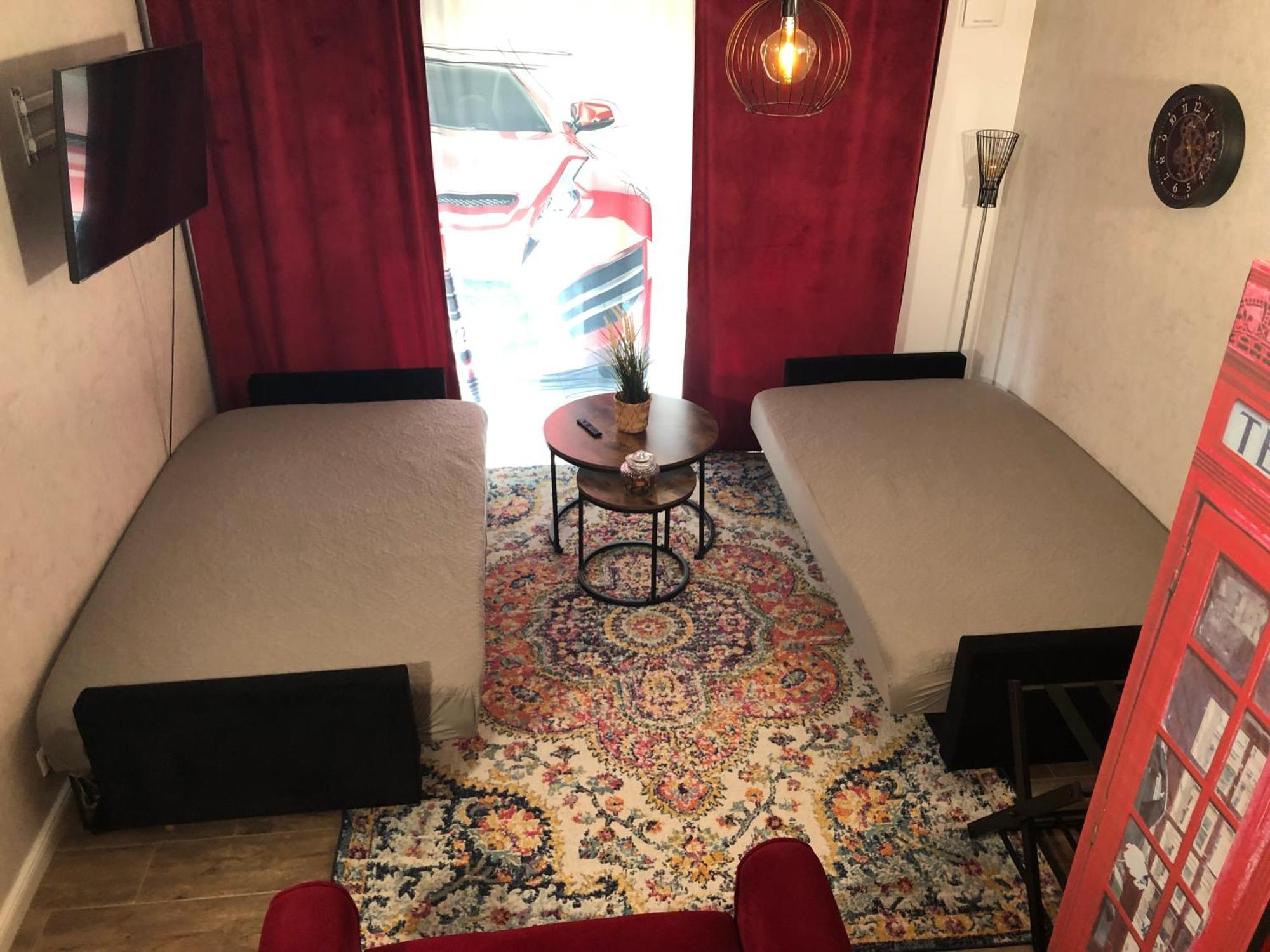 Stylisches Maybach Appartement Mit Terrasse Fuer 5 Personen, 5 Betten, Grosse Kochinsel, Homeoffice Mit 250Mbit Wlan Aidlingen Εξωτερικό φωτογραφία